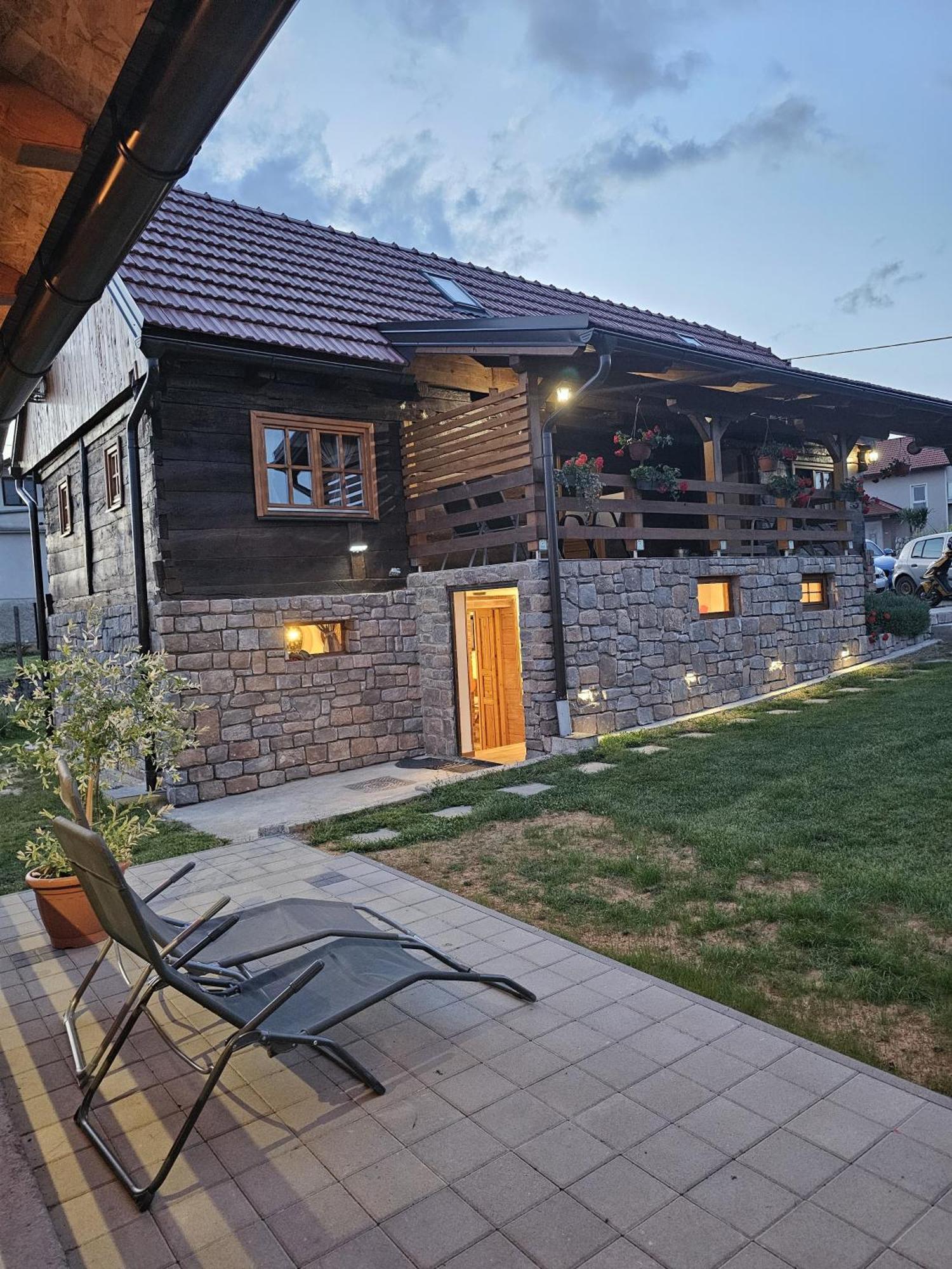 Chalet Kuca Za Odmor Jadra