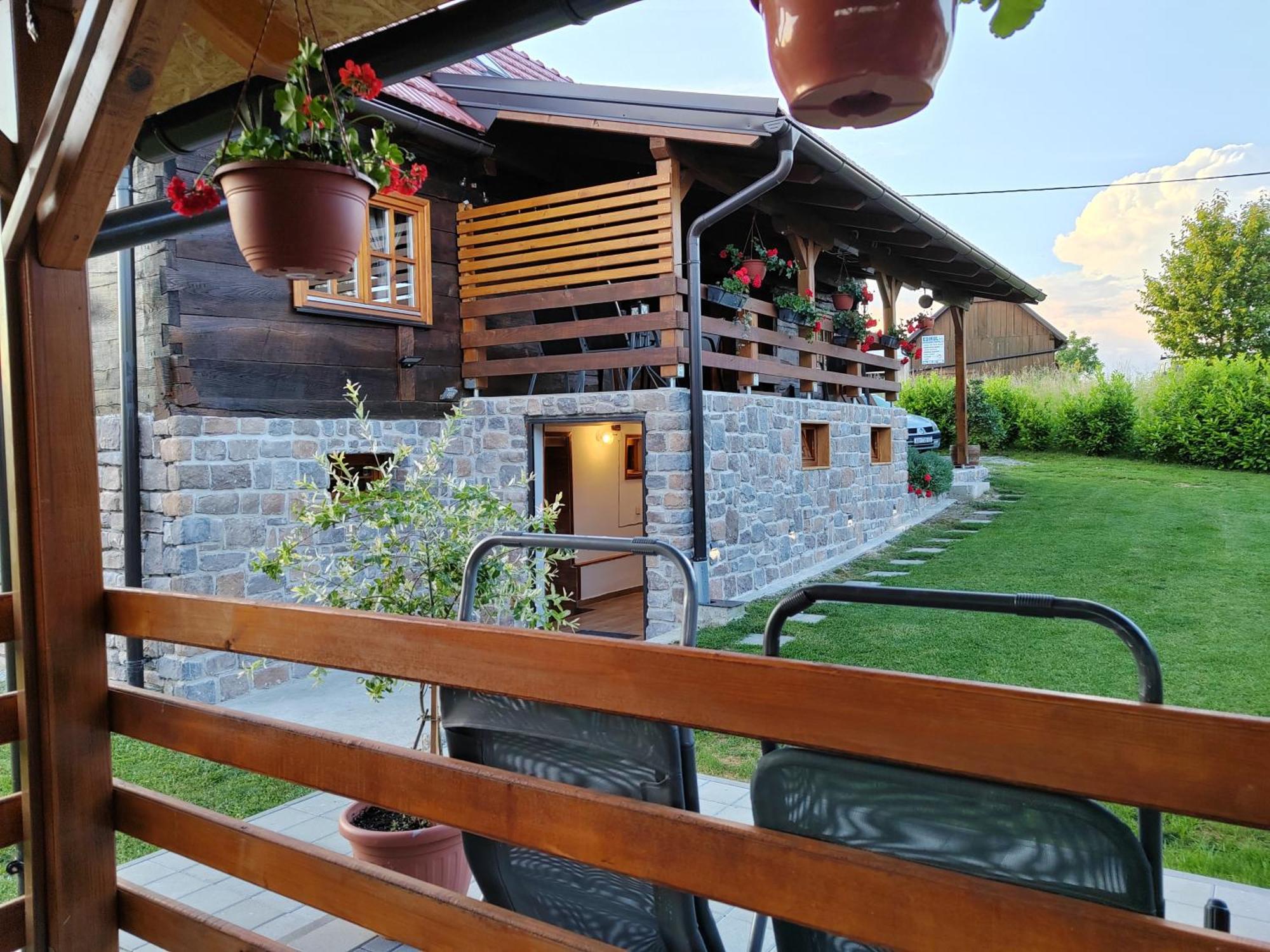 Chalet Kuca Za Odmor Jadra Duga Resa